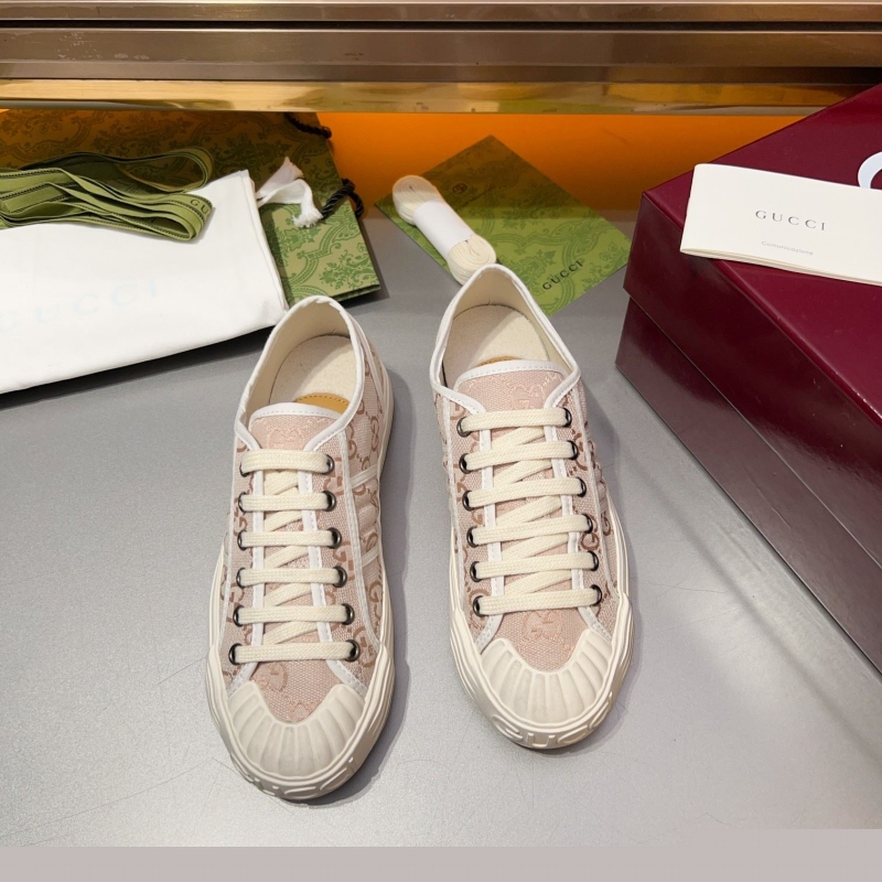 G*u*i casual shoes